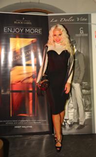 Anda Adam feet photo thumbnail