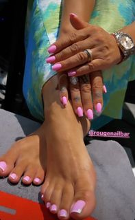 Anda Adam feet photo thumbnail