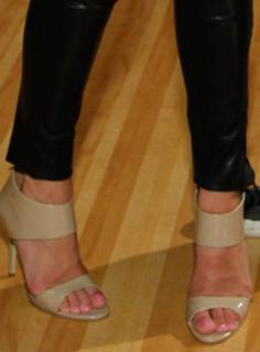 Andi Dorfman feet photo 19