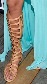Andi Dorfman feet photo 2