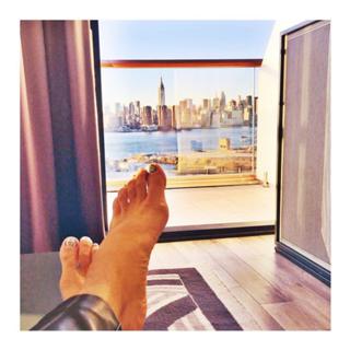 Andi Dorfman feet photo 7