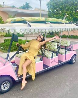 Andi Dorfman feet photo 7