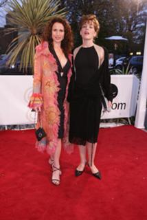 Andie MacDowell feet photo thumbnail