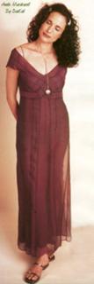 Andie MacDowell feet photo thumbnail