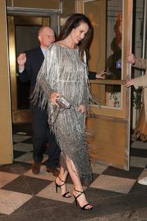 Andie MacDowell feet photo thumbnail