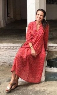 Andie MacDowell feet photo thumbnail
