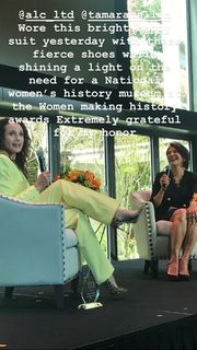 Andie MacDowell feet photo thumbnail