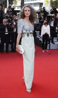 Andie MacDowell feet photo thumbnail