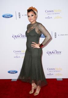 Andra Day feet photo 13
