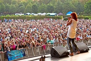 Andrea Berg feet photo thumbnail