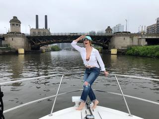Andrea Bowen feet photo 5