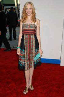 Andrea Bowen feet photo 11