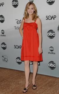 Andrea Bowen feet photo 9