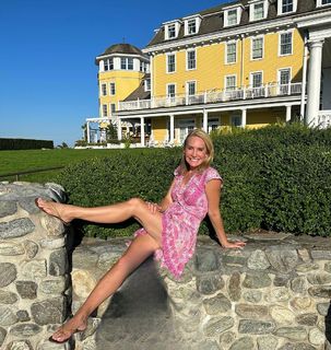 Andrea Canning feet photo 3