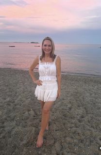 Andrea Canning feet photo 1
