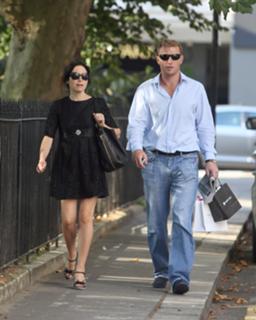 Andrea Corr feet photo thumbnail