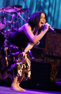 Andrea Corr feet photo thumbnail