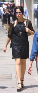 Andrea Corr feet photo thumbnail