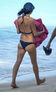 Andrea Corr feet photo thumbnail