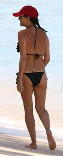 Andrea Corr feet photo thumbnail