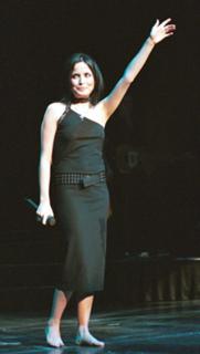 Andrea Corr feet photo thumbnail