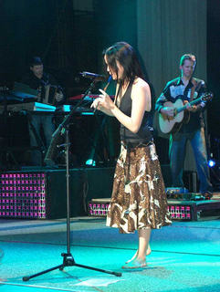 Andrea Corr feet photo thumbnail