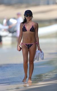 Andrea Corr feet photo thumbnail