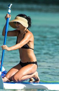 Andrea Corr feet photo thumbnail