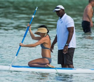 Andrea Corr feet photo thumbnail