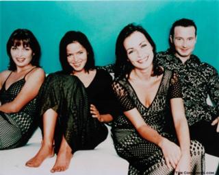 Andrea Corr feet photo thumbnail