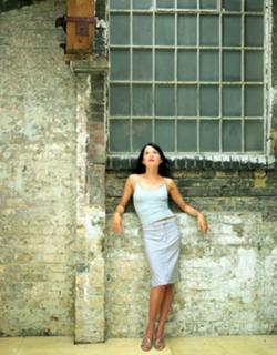 Andrea Corr feet photo thumbnail