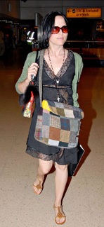 Andrea Corr feet photo thumbnail