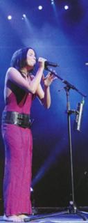 Andrea Corr feet photo thumbnail