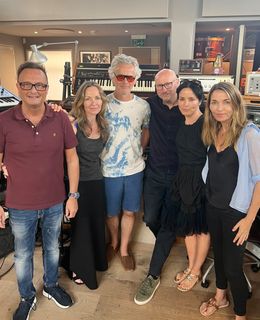 Andrea Corr feet photo thumbnail