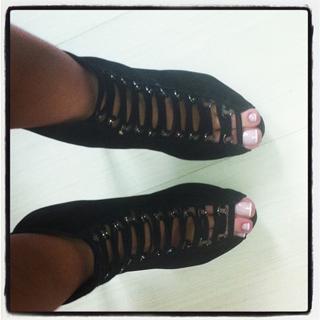 Andrea De Andrade feet photo 7