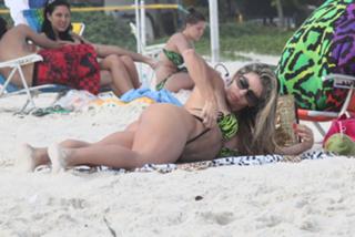 Andrea De Andrade feet photo 9