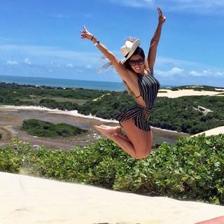 Andrea De Andrade feet photo 3