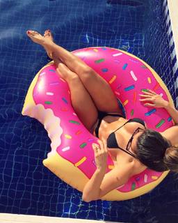 Andrea De Andrade feet photo 4