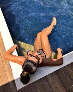 Andrea De Andrade feet photo 9