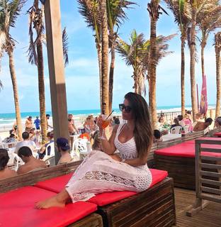 Andrea De Andrade feet photo 11