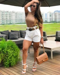 Andrea De Andrade feet photo 5