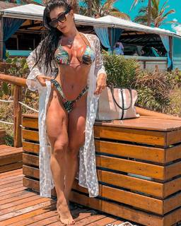 Andrea De Andrade feet photo 3