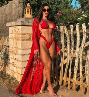 Andrea De Andrade feet photo 4