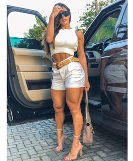 Andrea De Andrade feet photo 17