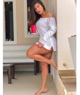 Andrea De Andrade feet photo 1