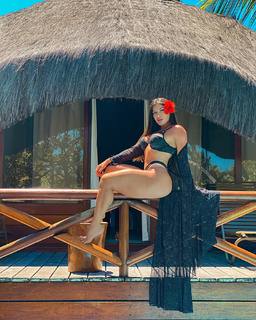Andrea De Andrade feet photo 1