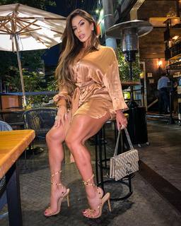 Andrea De Andrade feet photo 2