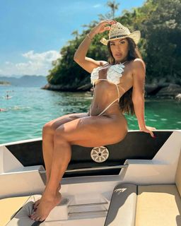 Andrea De Andrade feet photo 11