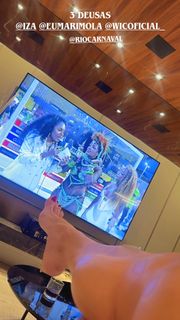 Andrea De Andrade feet photo 4