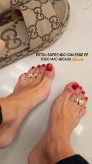 Andrea De Andrade feet photo 1